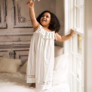 NWOT Strasburg Bella Luna White Dress / Nightgown / Morning Gown